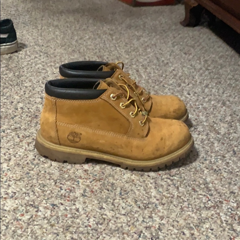 timberland low tops perfect condition